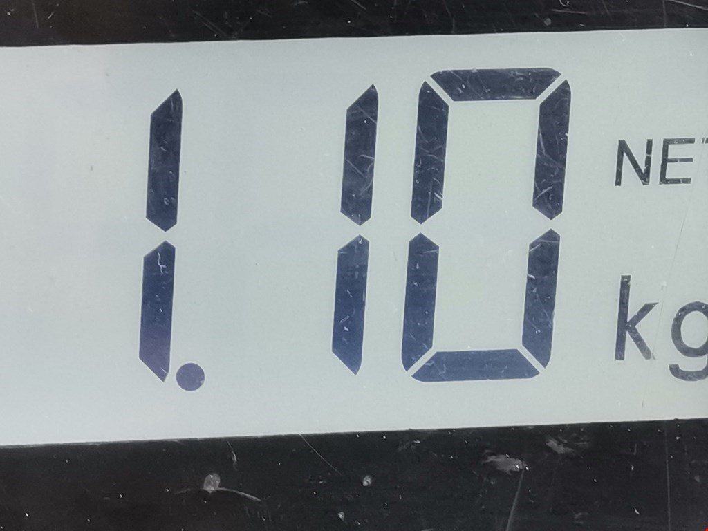 Уплотнитель двери NISSAN Note E11 2005-2014