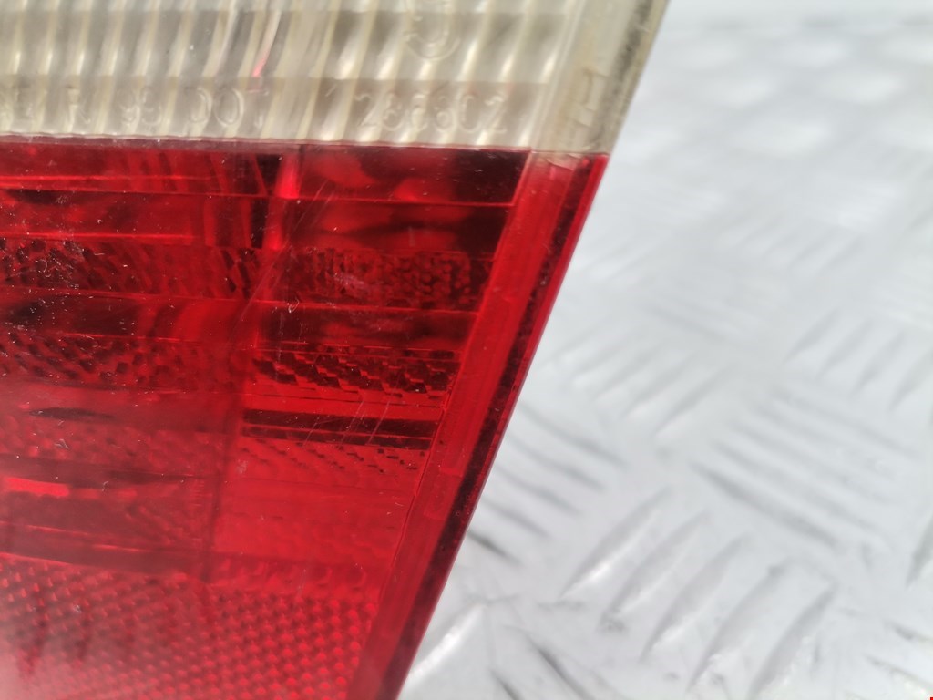 Фонарь задний внутренний правый BMW 3er E46 1998-2006