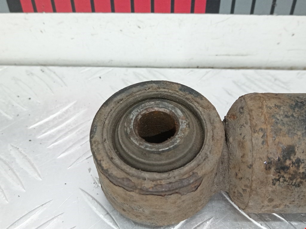 Амортизатор задний левый VOLKSWAGEN Passat B6 2005-2011