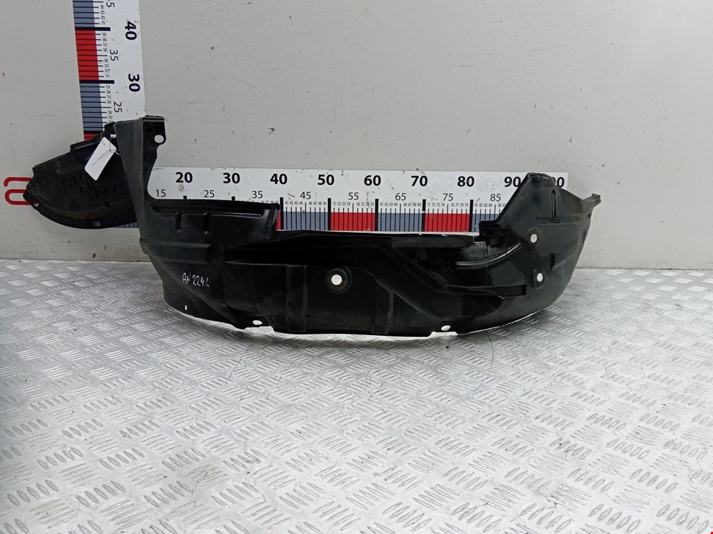 Локер (подкрылок) передний левый MAZDA Premacy CP 1999-2004