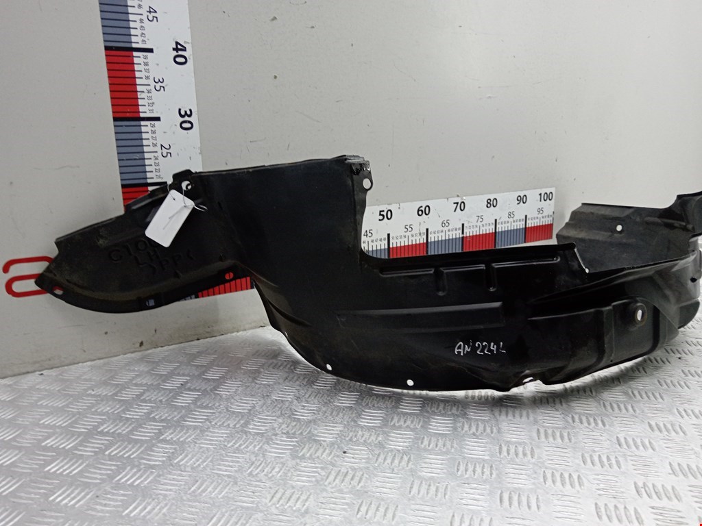 Локер (подкрылок) передний левый MAZDA Premacy CP 1999-2004