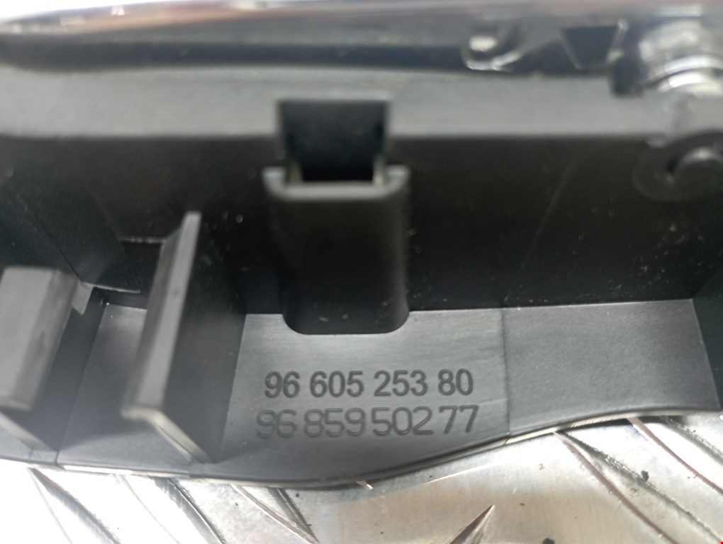 Ручка дверная передняя внутренняя правая PEUGEOT 308 2007-2015