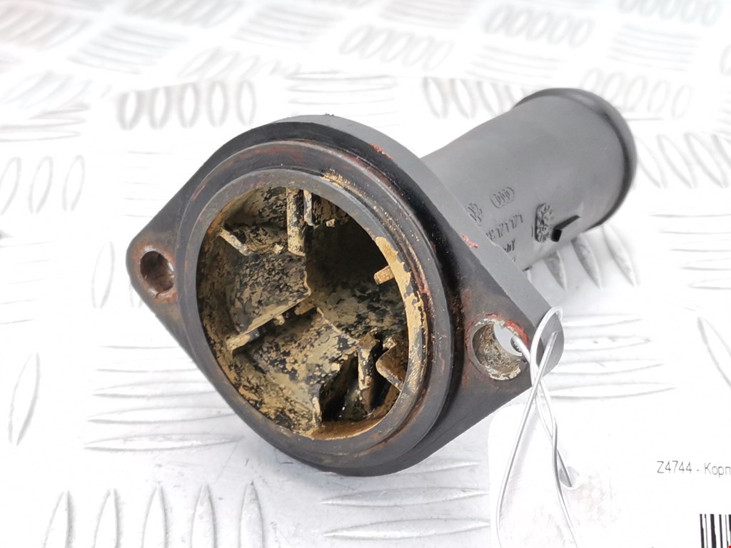 Корпус термостата SEAT Cordoba 1993-2002