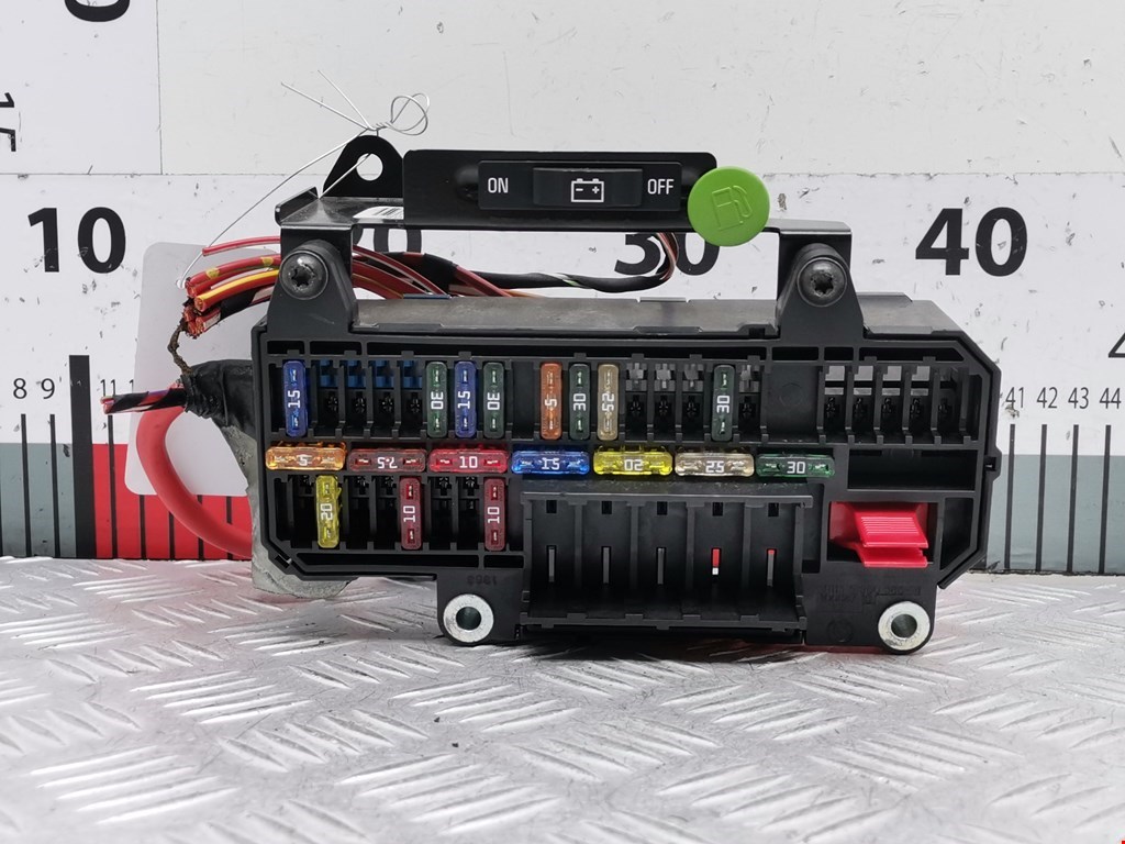 Датчик уровня в бачок омывателя BMW 7er 7 серия E65/E66 2001-2008