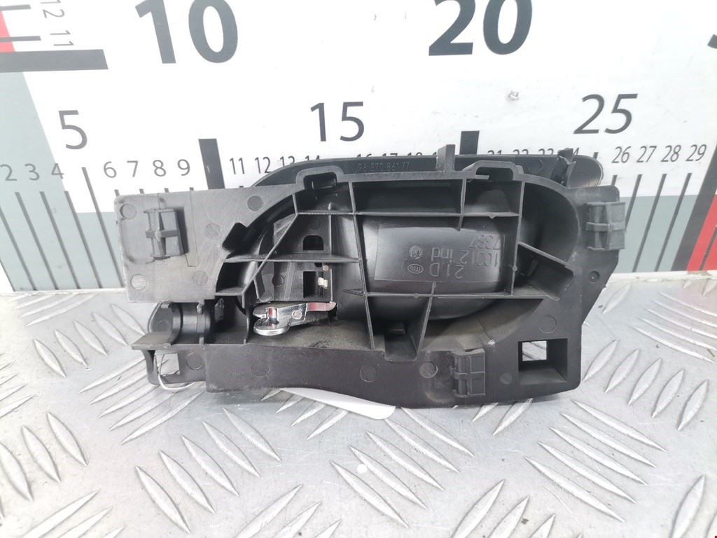 Ручка дверная передняя внутренняя правая CITROEN C4 I 2004-2014