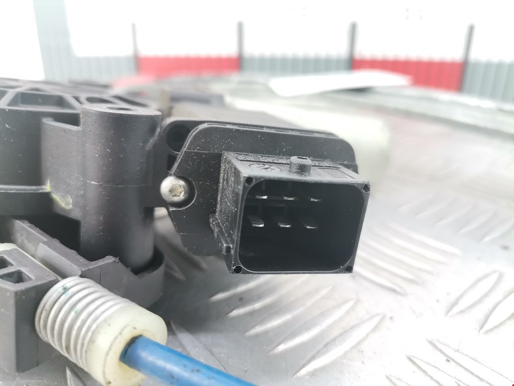 Стеклоподъемник передний левый OPEL Corsa D 2006-2014