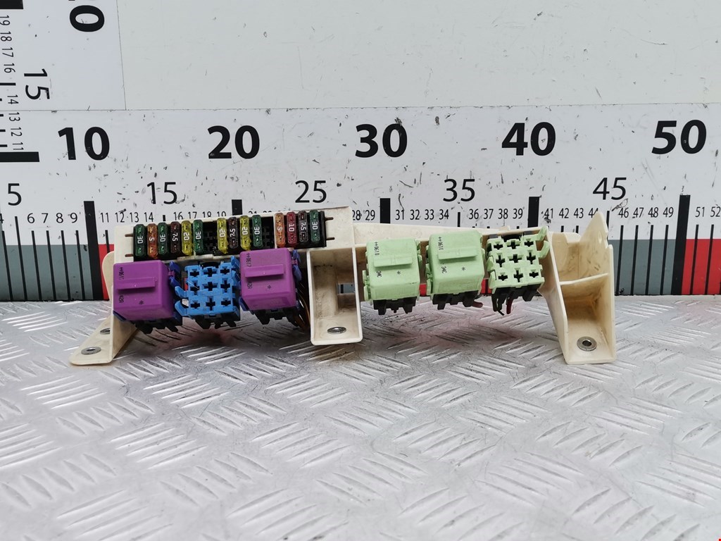 Блок реле BMW X5 E53 1999-2006