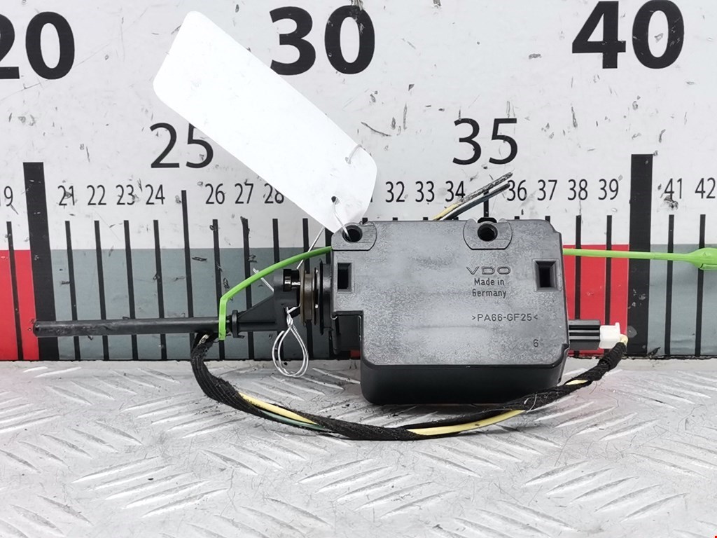 Активатор замка бензобака BMW X5 E53 1999-2006