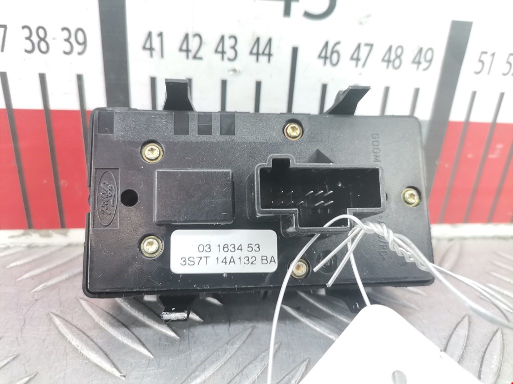 Блок управления стеклоподъемниками FORD Mondeo III 2000-2007