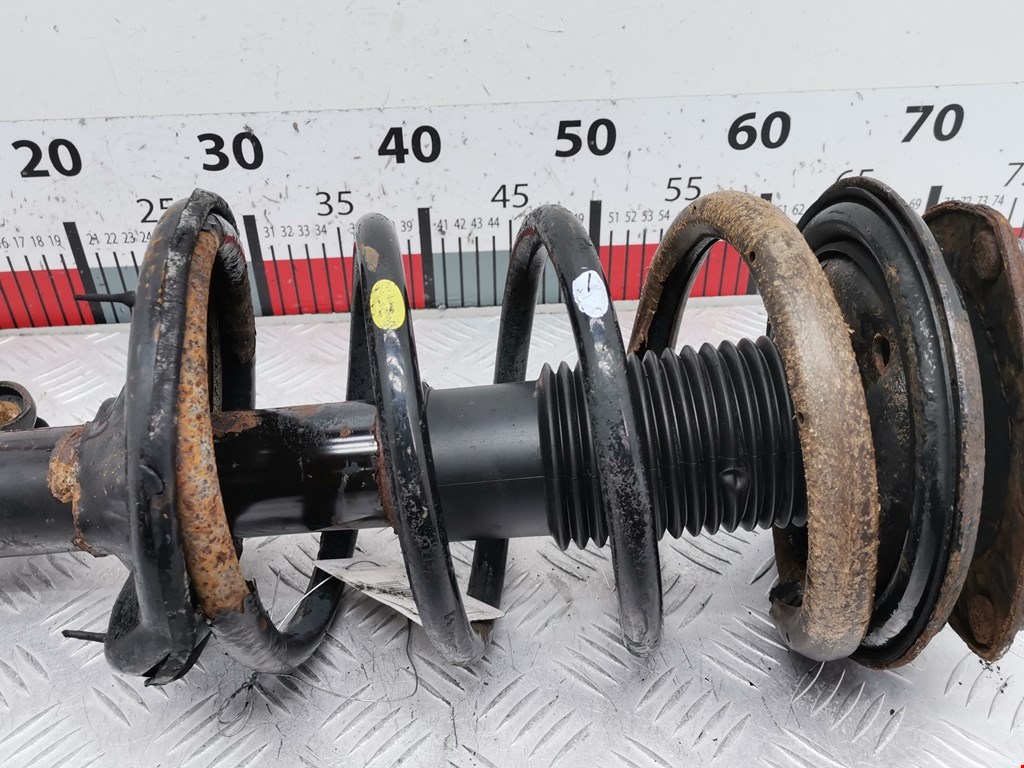 Амортизатор передний правый HYUNDAI Tucson l 2004-2010