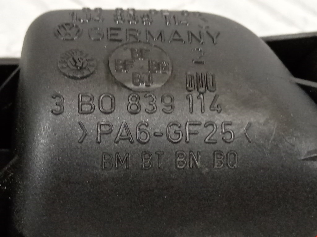 Ручка дверная задняя внутренняя правая VOLKSWAGEN Golf IV 1997-2003