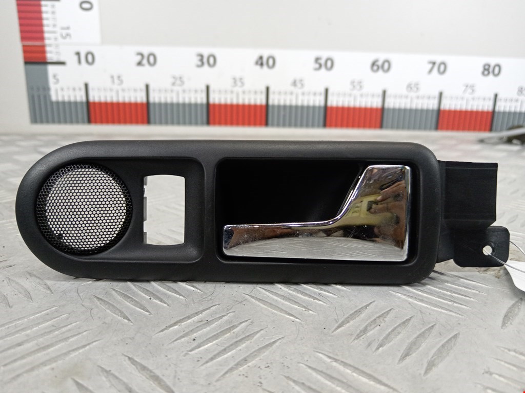 Ручка дверная задняя внутренняя правая VOLKSWAGEN Golf IV 1997-2003