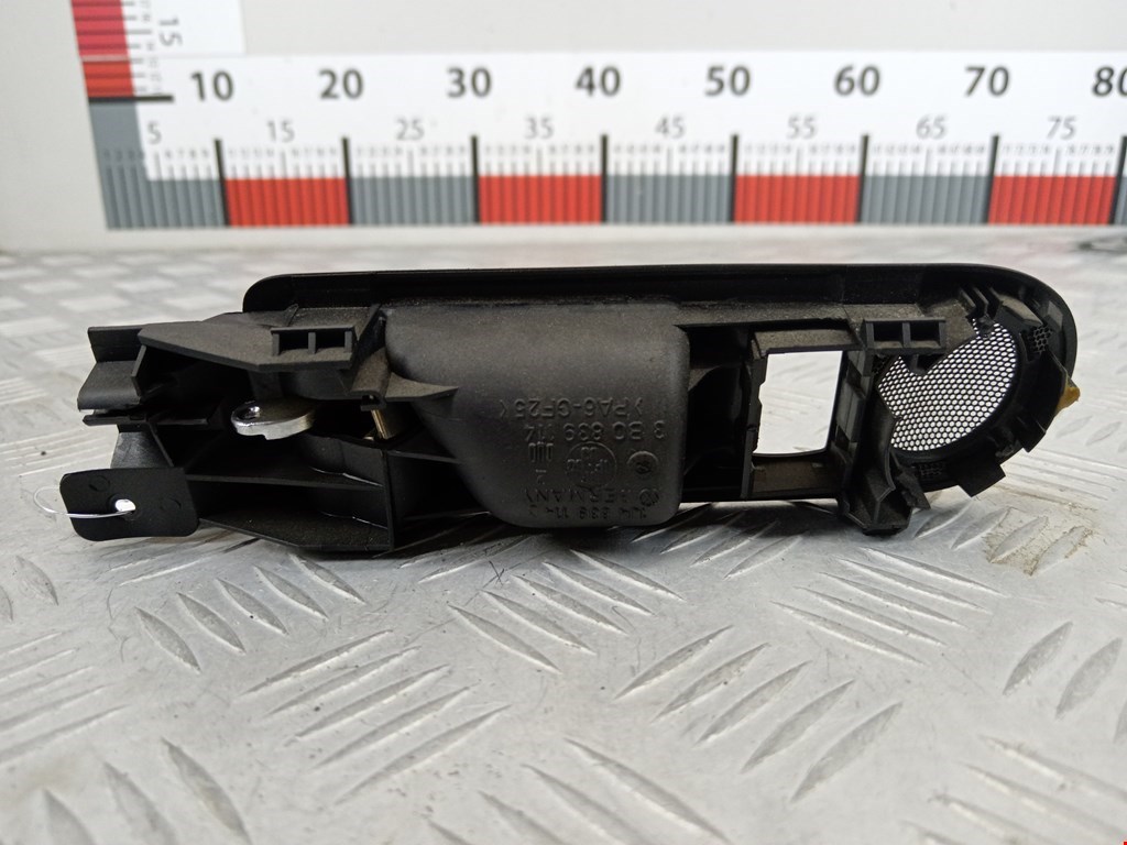 Ручка дверная задняя внутренняя правая VOLKSWAGEN Golf IV 1997-2003