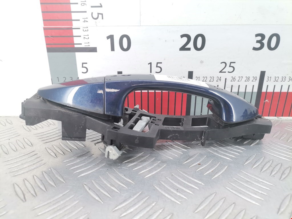 Ручка двери задней наружная правая FORD Fiesta 2008-2012