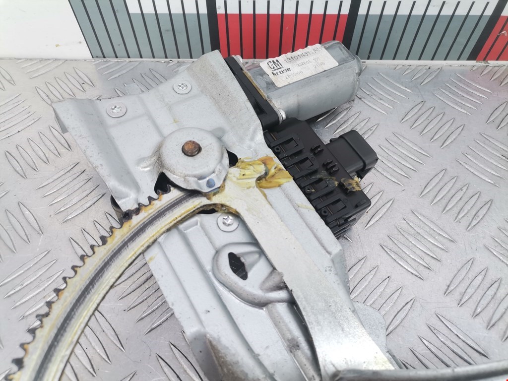 Стеклоподъемник передний правый OPEL Astra H/Family 2004-2015