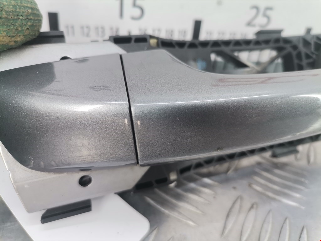 Ручка двери передней наружная правая VOLKSWAGEN Golf VI 2009-2012