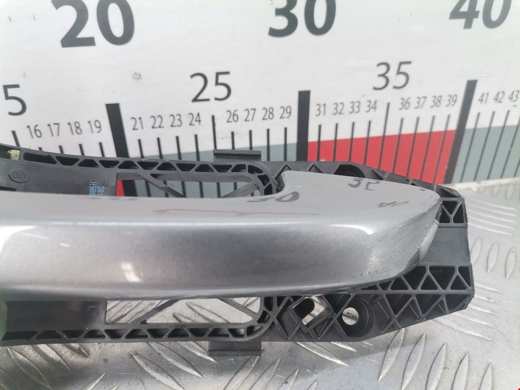 Ручка двери передней наружная правая VOLKSWAGEN Golf VI 2009-2012