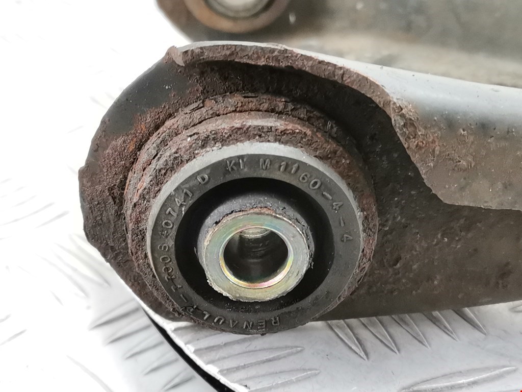 Рычаг передний левый RENAULT Megane I 1996-2002