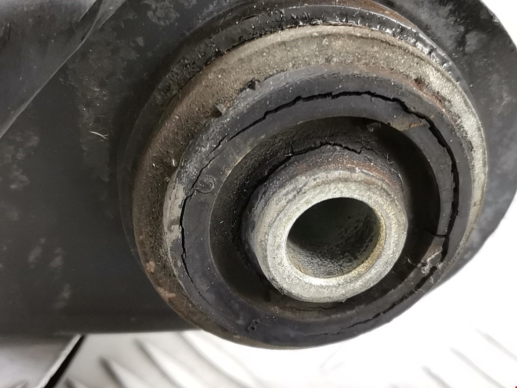 Рычаг передний правый RENAULT Megane I 1996-2002