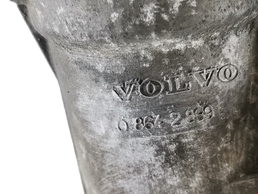 Корпус масляного фильтра VOLVO XC90 2002-2014