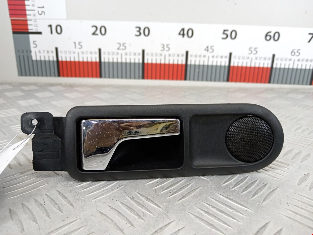 Ручка дверная задняя внутренняя правая VOLKSWAGEN Golf IV 1997-2003