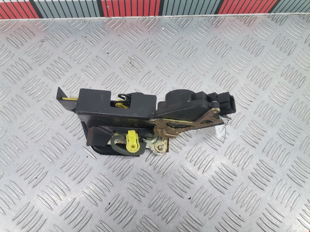 Замок двери задней правой HYUNDAI Terracan 2001-2006