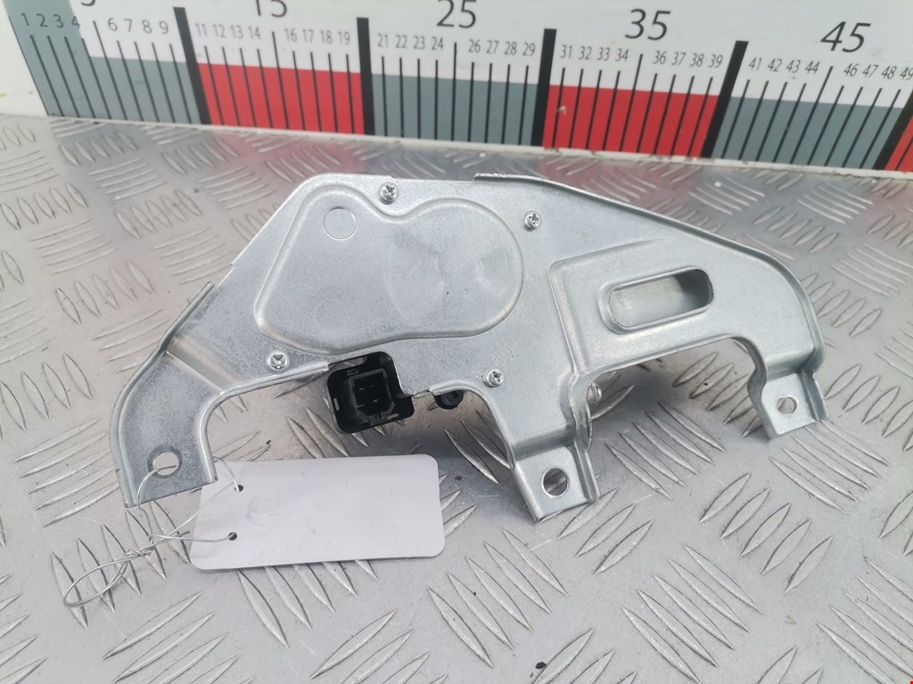 Моторчик стеклоочистителя задний SUZUKI Splash 2008-2015