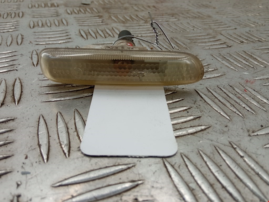 Повторитель указателя поворота левый BMW 3-Series (E46) (1998-2007)