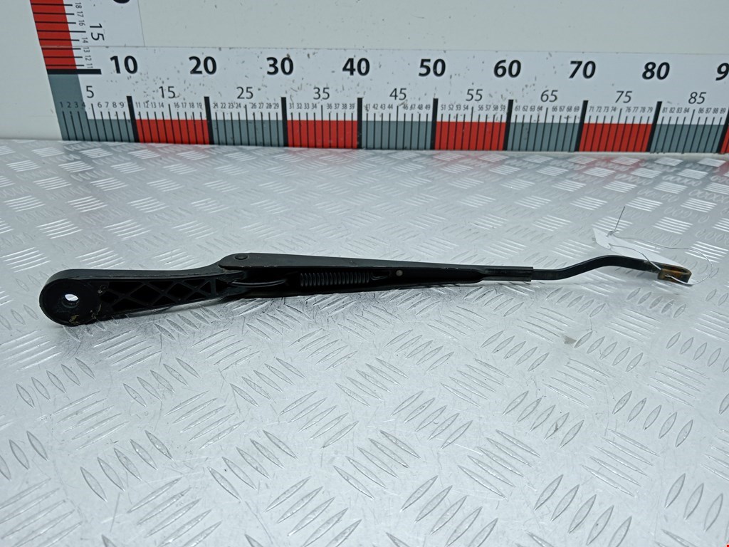 Поводок дворников передний левый/ правый SAAB 900 1993-1998