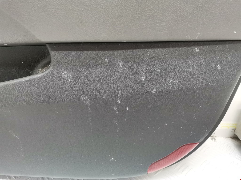 Обшивка двери передняя правая HYUNDAI Sonata VI YF 2009-2014