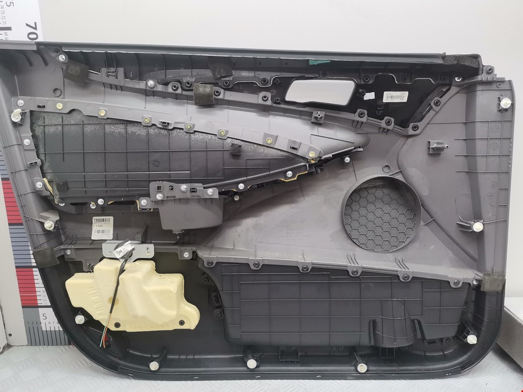 Обшивка двери передняя правая HYUNDAI Sonata VI YF 2009-2014