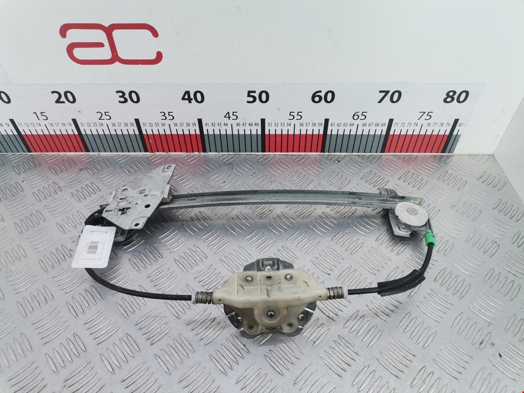 Стеклоподъемник задний правый MITSUBISHI Carisma 1995-1999