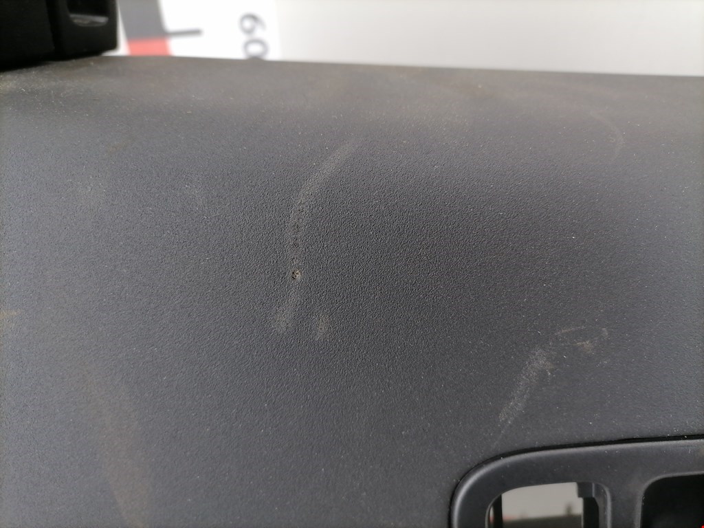 Обшивка двери передняя правая VOLVO C30 2006-2013