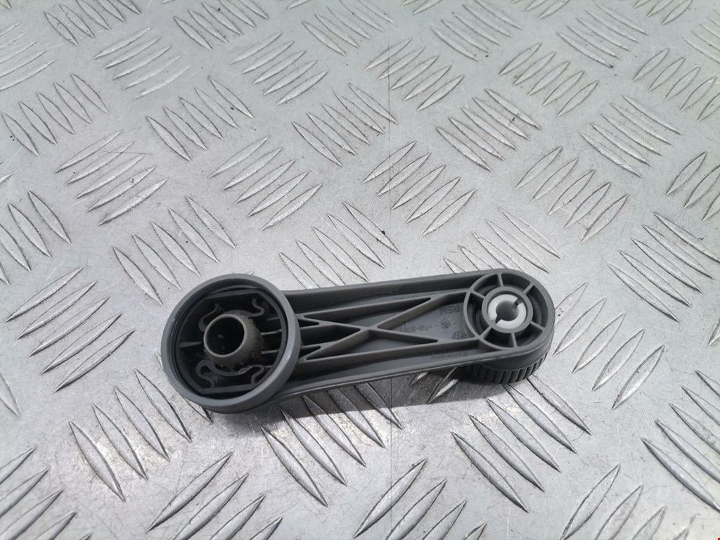 Ручка стеклоподъемника SKODA Octavia A4 1U- 1997-2010