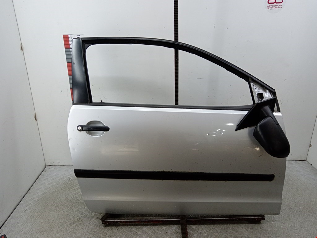 Дверь передняя правая VOLKSWAGEN Polo IV 2001-2009