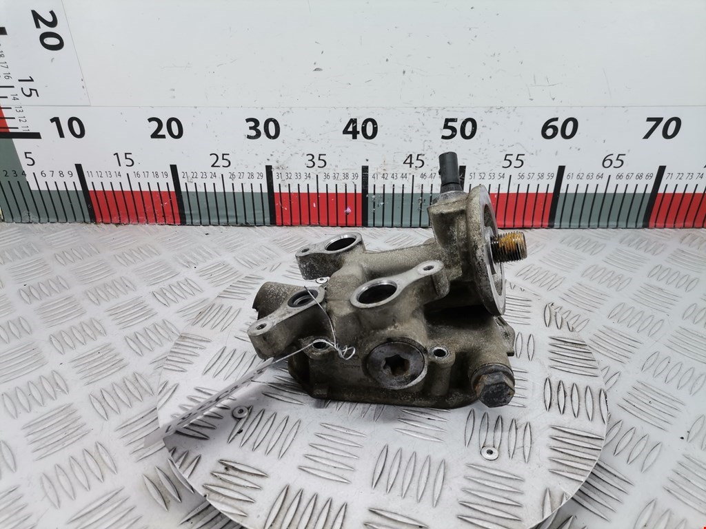 Корпус масляного фильтра AUDI A4 B6 2001-2005