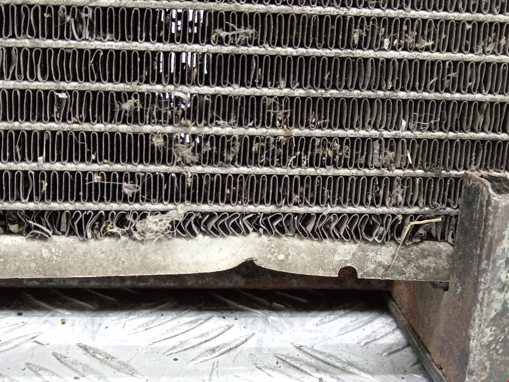 Радиатор основной AUDI A4 B7 2004-2007