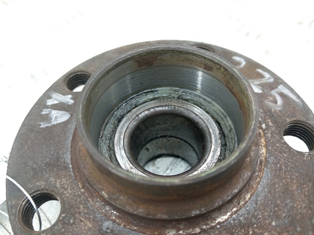 Ступица задняя правая VOLKSWAGEN Polo IV 2001-2009