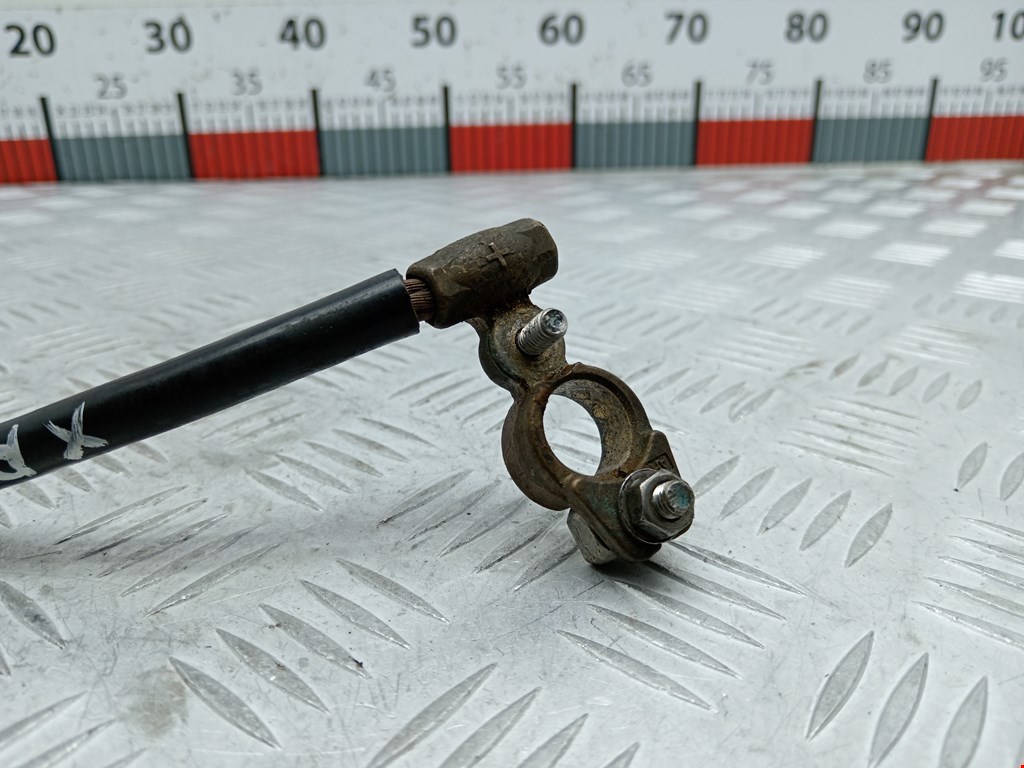 Клемма аккумулятора (плюс) + AUDI A3 8L 1996-2003