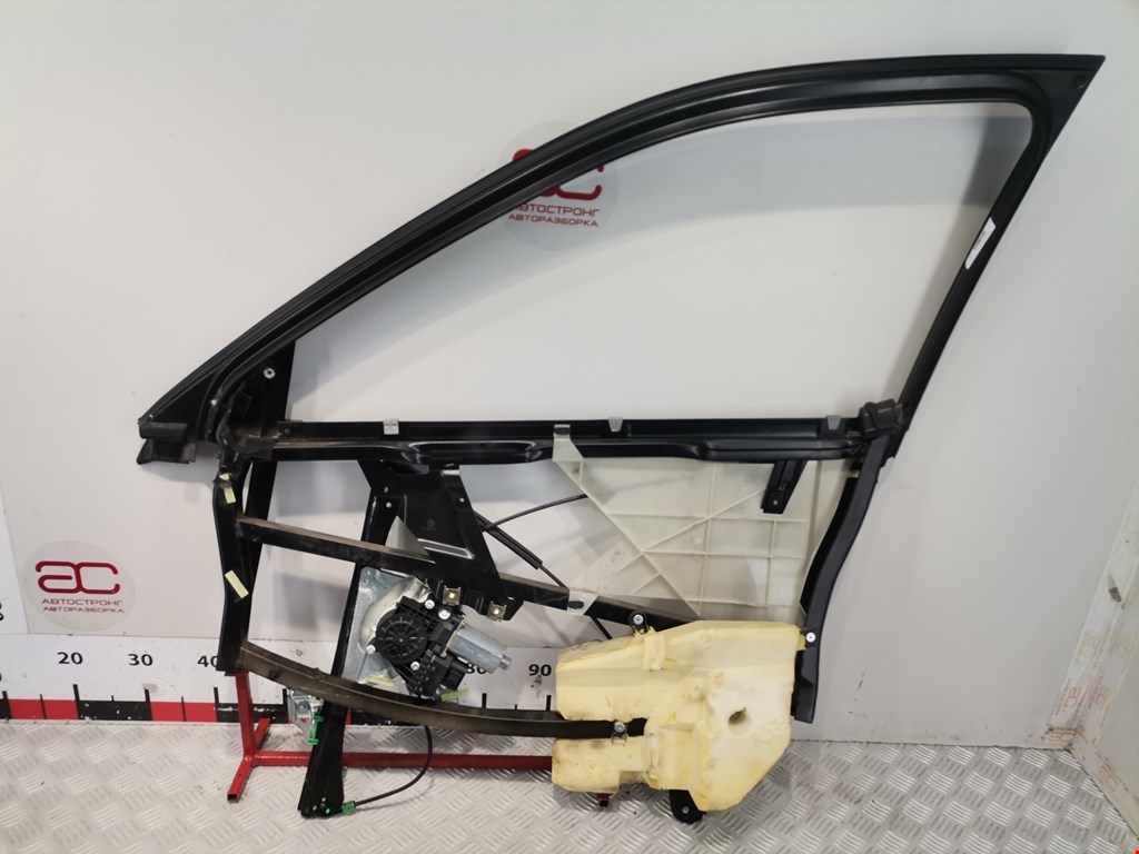 Стеклоподъемник передний правый AUDI A4 B5 1995-2001