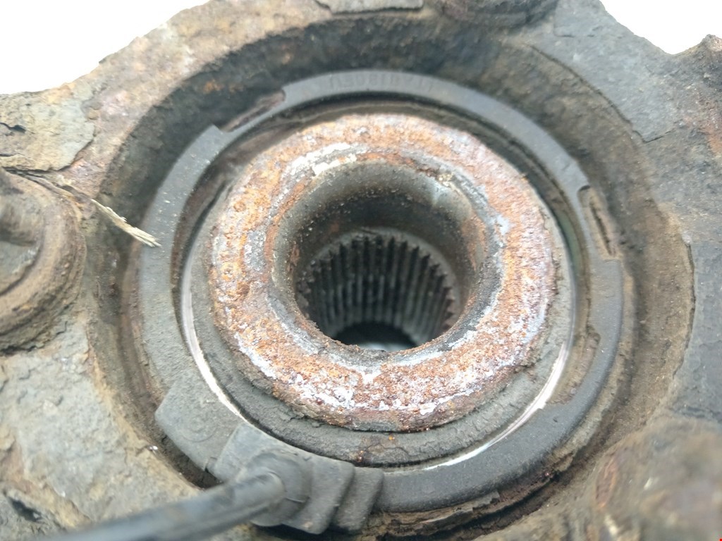 Ступица передняя правая OPEL Astra H/Family 2004-2015