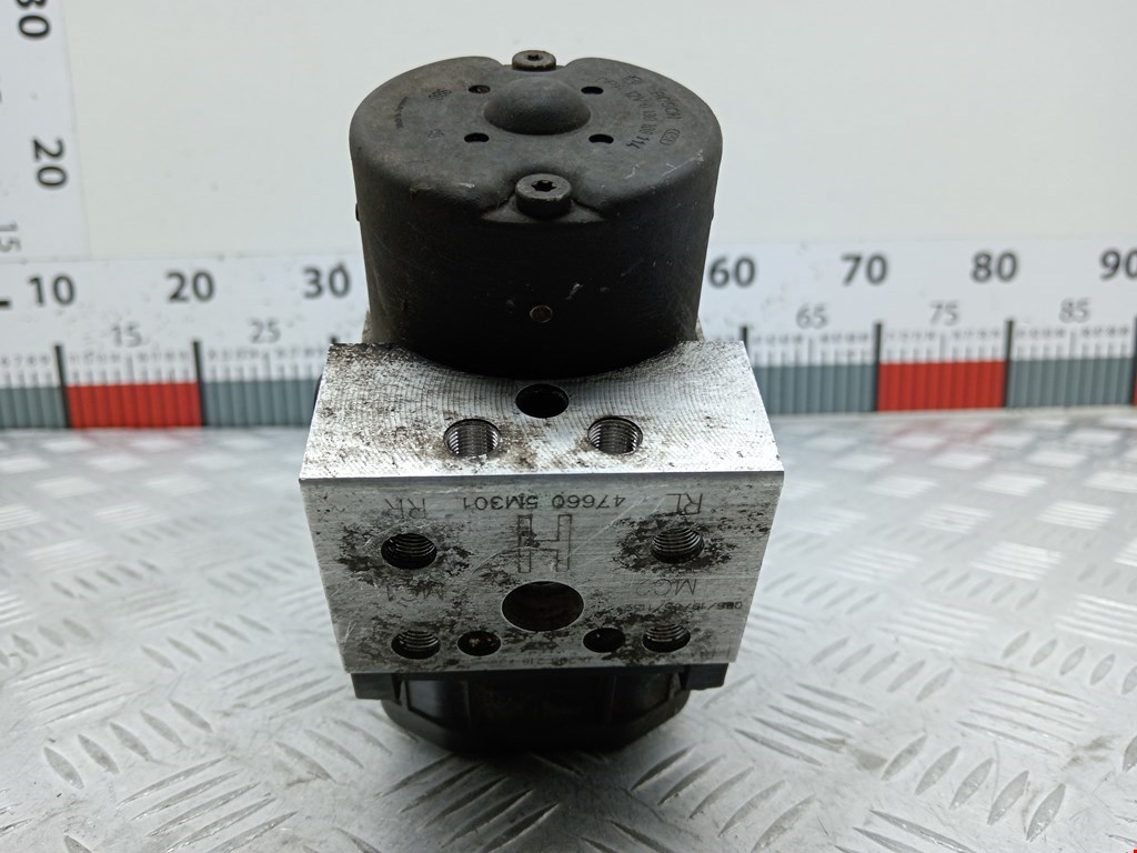 Блок ABS (насос) NISSAN Almera N16 2000-2006