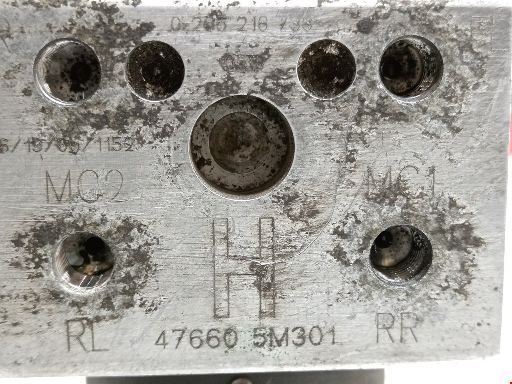 Блок ABS (насос) NISSAN Almera N16 2000-2006