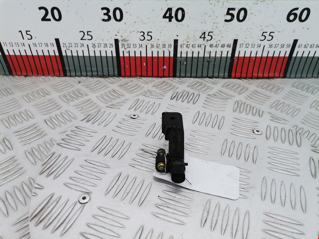 Датчик положения коленвала AUDI A3 8P 2003-2013