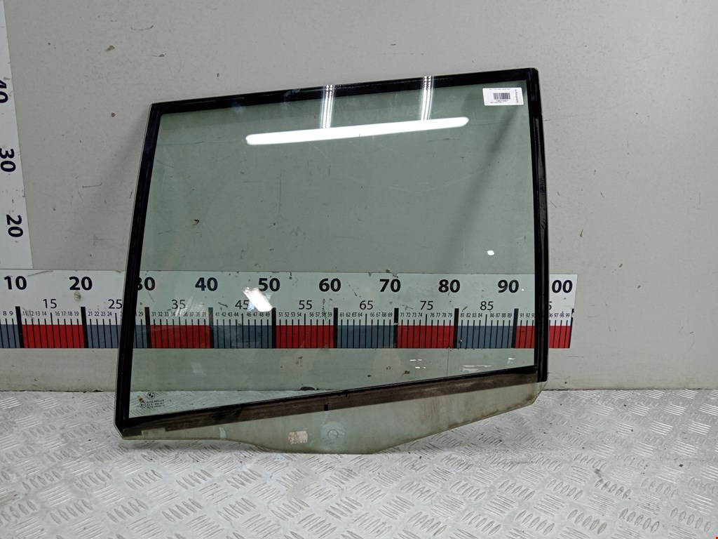 Стекло двери заднее левое BMW 5er 5 серия E39 1995-2004