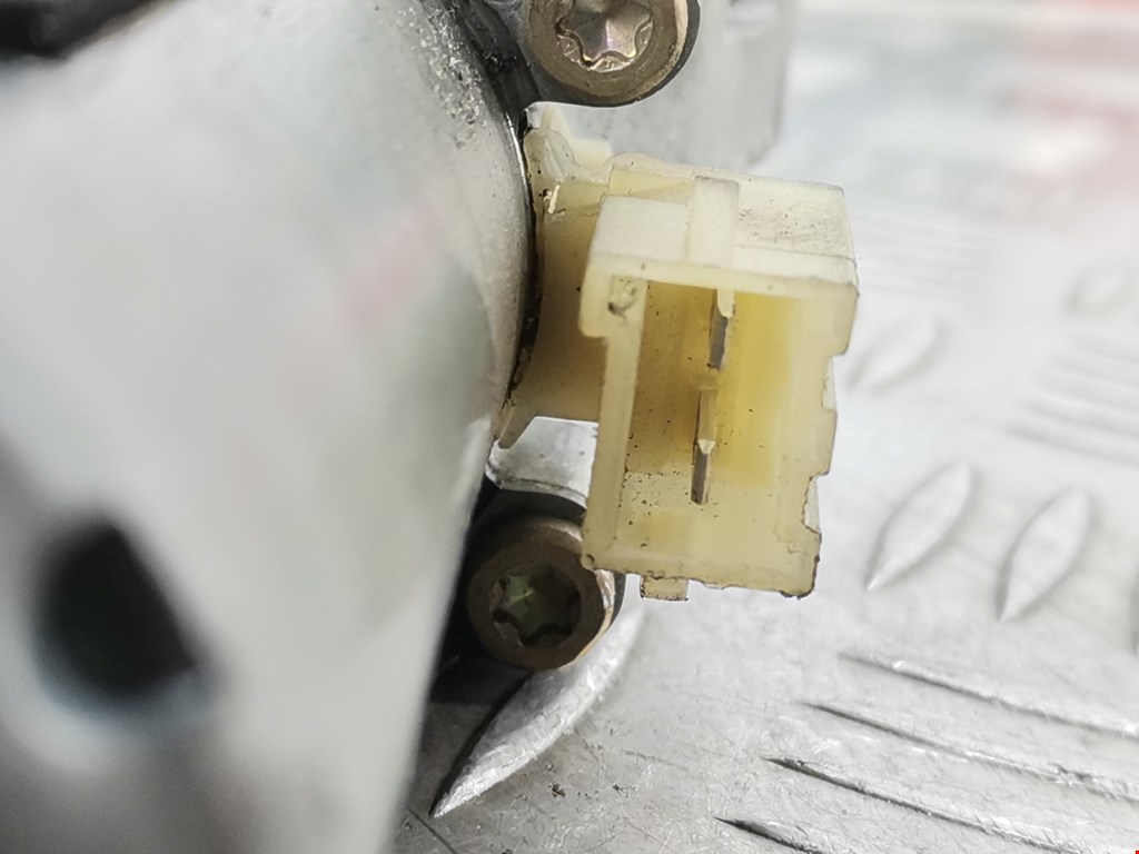 Моторчик (двигатель) стеклоподъемника VOLVO 850 R 1991-1997