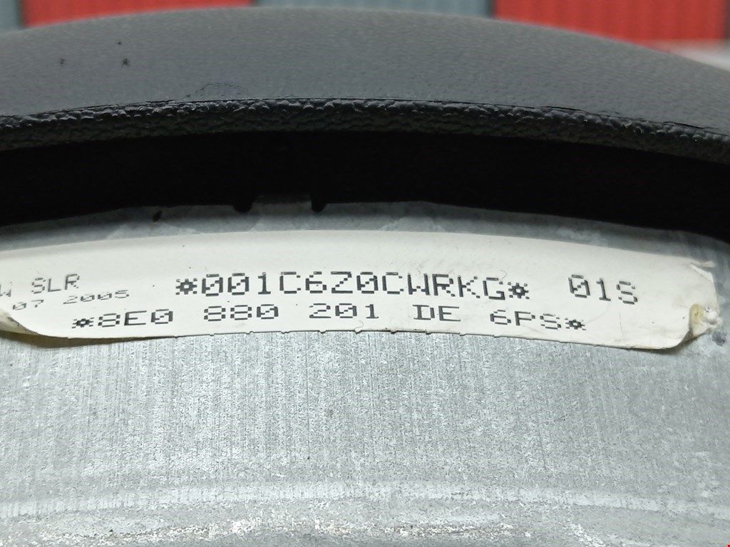 Подушка безопасности в рулевое колесо AUDI A4 B7 2004-2007