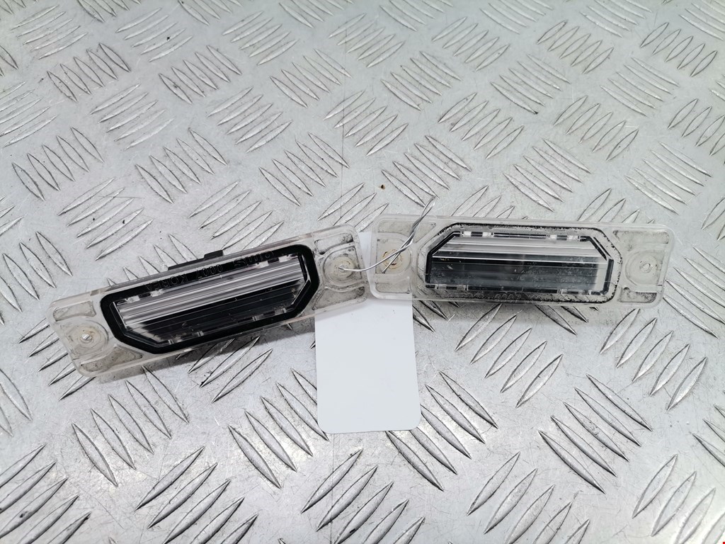 Подсветка номера Renault Koleos (2008-2016)