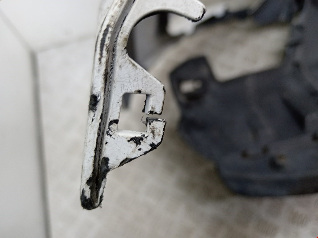 Бампер передний LAND ROVER Range Rover Sport 2013-2022