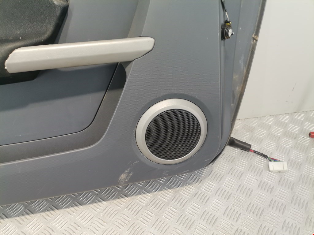 Обшивка двери передняя левая SMART Forfour W454 2004-2006